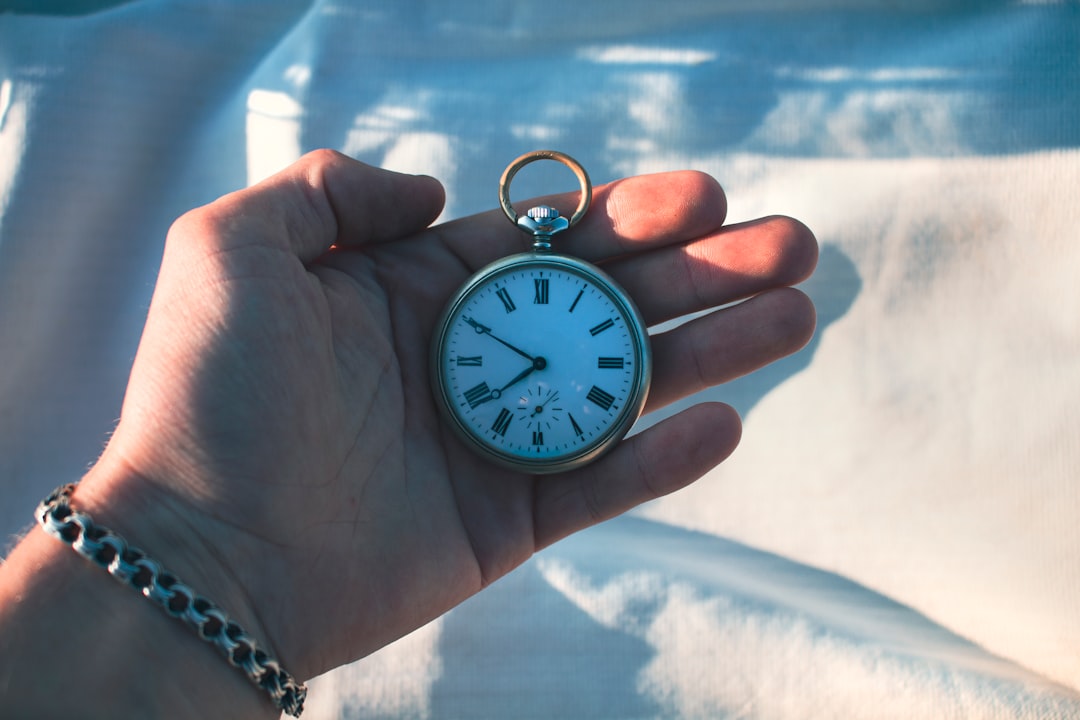 How to integrate rest time into a busy work schedule: 5 effective methods for achieving harmony between work and personal life.