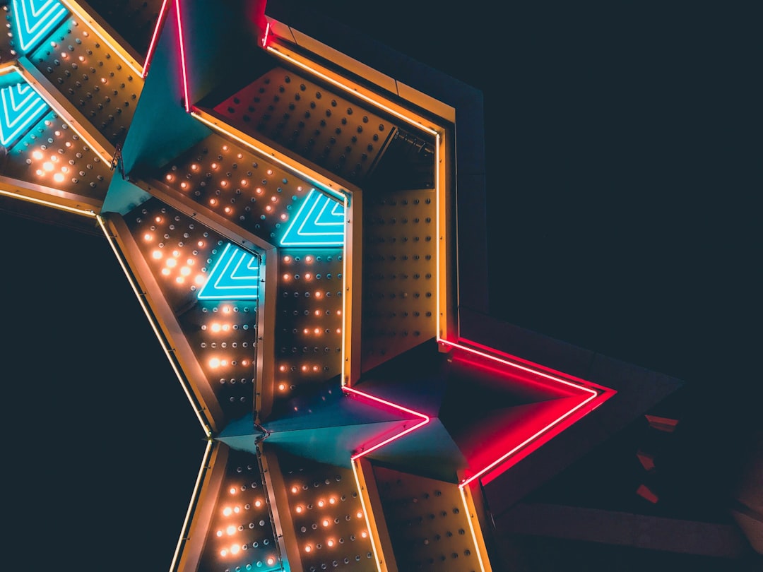 How to use the STAR method to structure interview answers: 6 examples that will help you stand out in 2025.