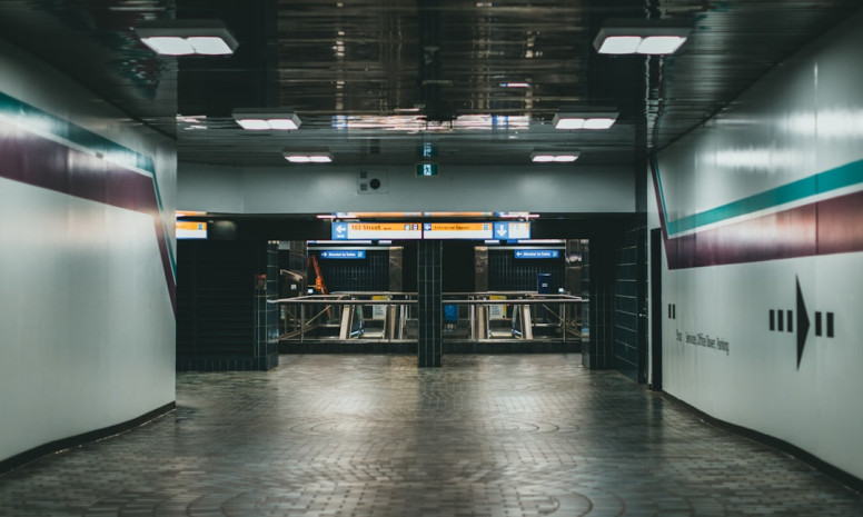 Top 7 tools for creating an effectively organized workspace for remote work in 2025: how to maximize productivity and comfort.