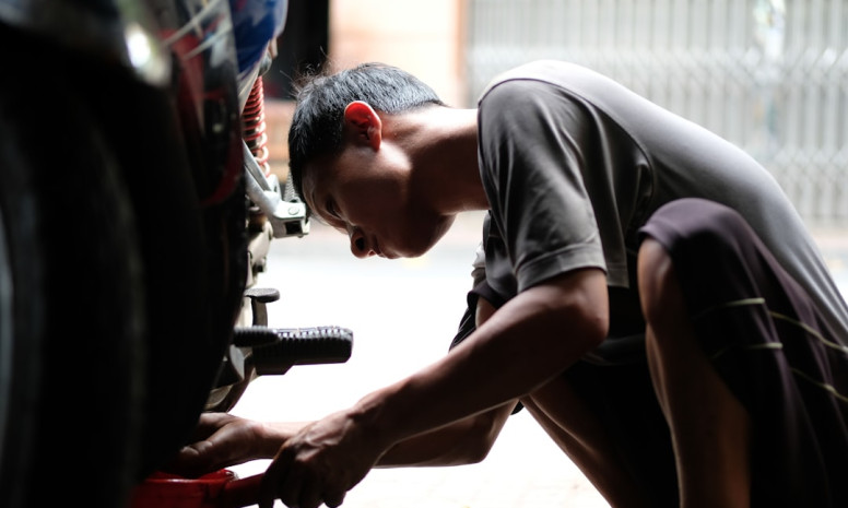 How to manage stress and avoid burnout at work: 5 effective strategies